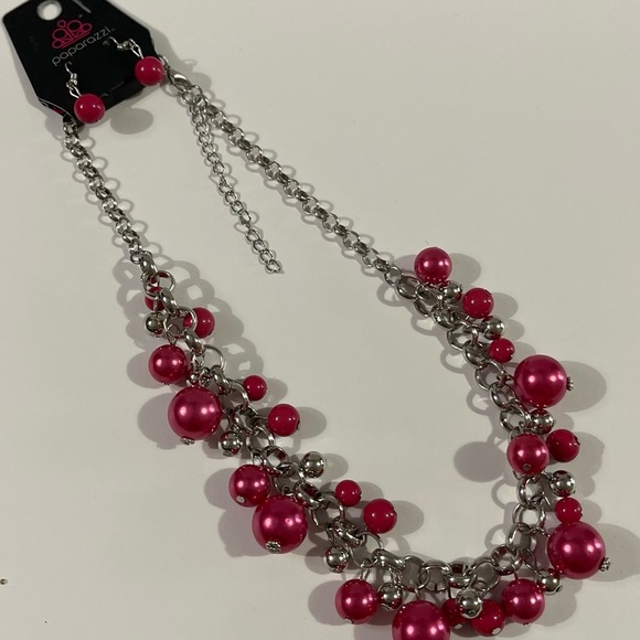NWT Paparazzi Silver Pink Beaded Necklace & Earrings. - Picture 1 of 2